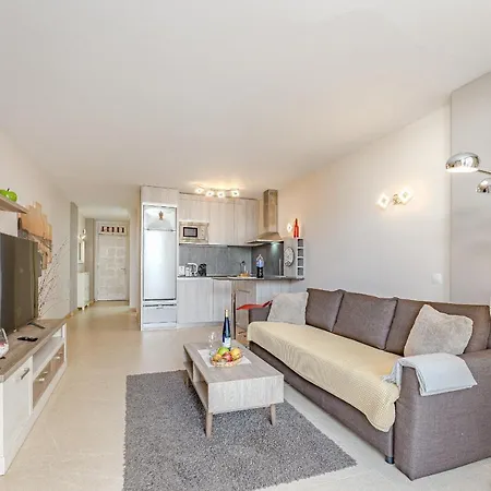 아파트 Centric In Playa Fanabe By Altamarhomes 아데제
