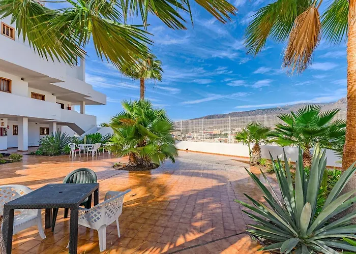 Centric In Playa Fanabe By Altamarhomes